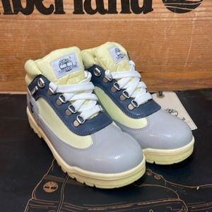 Women’s 6 Timberland Field Boots